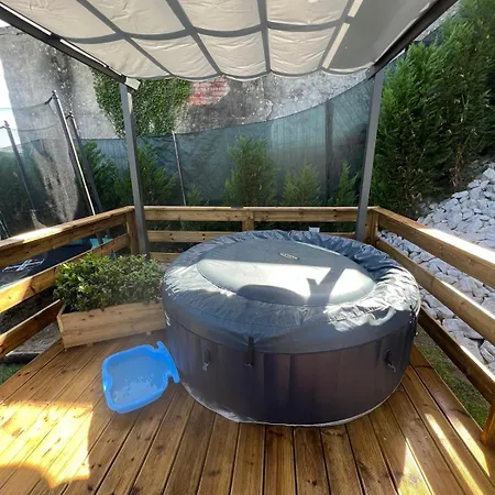 Dom wakacyjny Adega Do Ze *